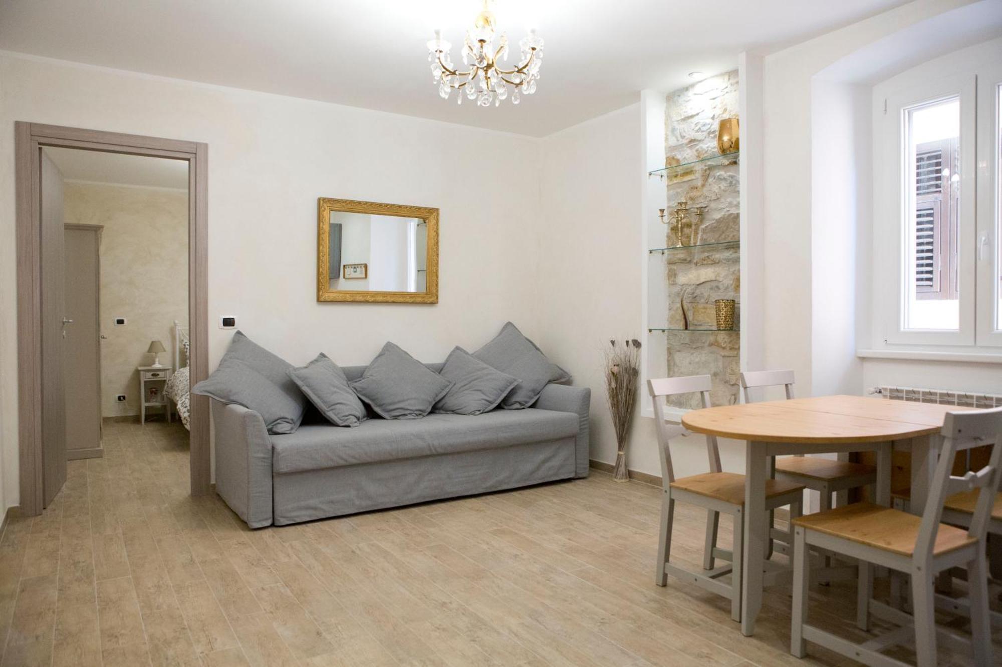 Le Bicocche Di Joyce - Luxury And Parking Nearby Apartment Trieste Bagian luar foto