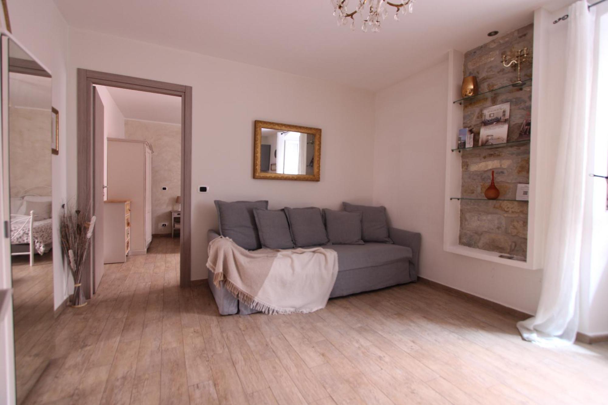 Le Bicocche Di Joyce - Luxury And Parking Nearby Apartment Trieste Bagian luar foto